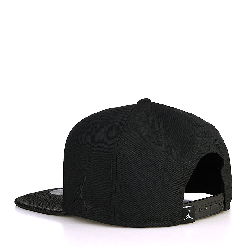  черная кепка Jordan Jordan 2 Snapback 724891-010 - цена, описание, фото 2